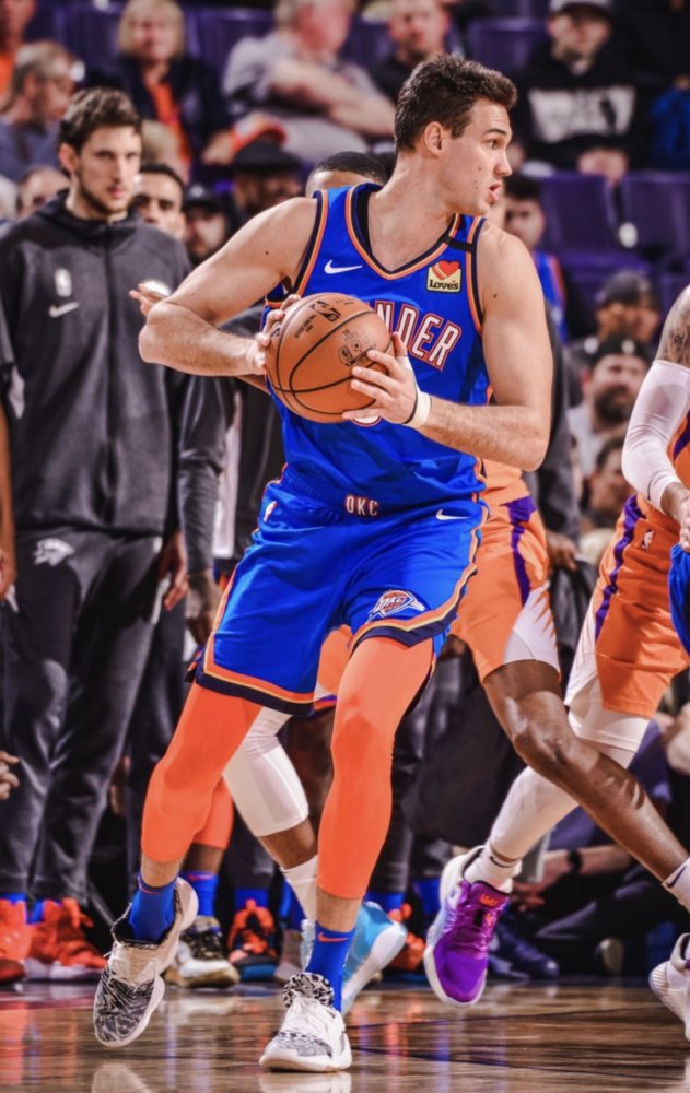 九游棋牌 -包含转折点！亚特兰大门线救险，全明星赛关键时刻攻防权衡，气氛紧张，控场能力受关注的词条